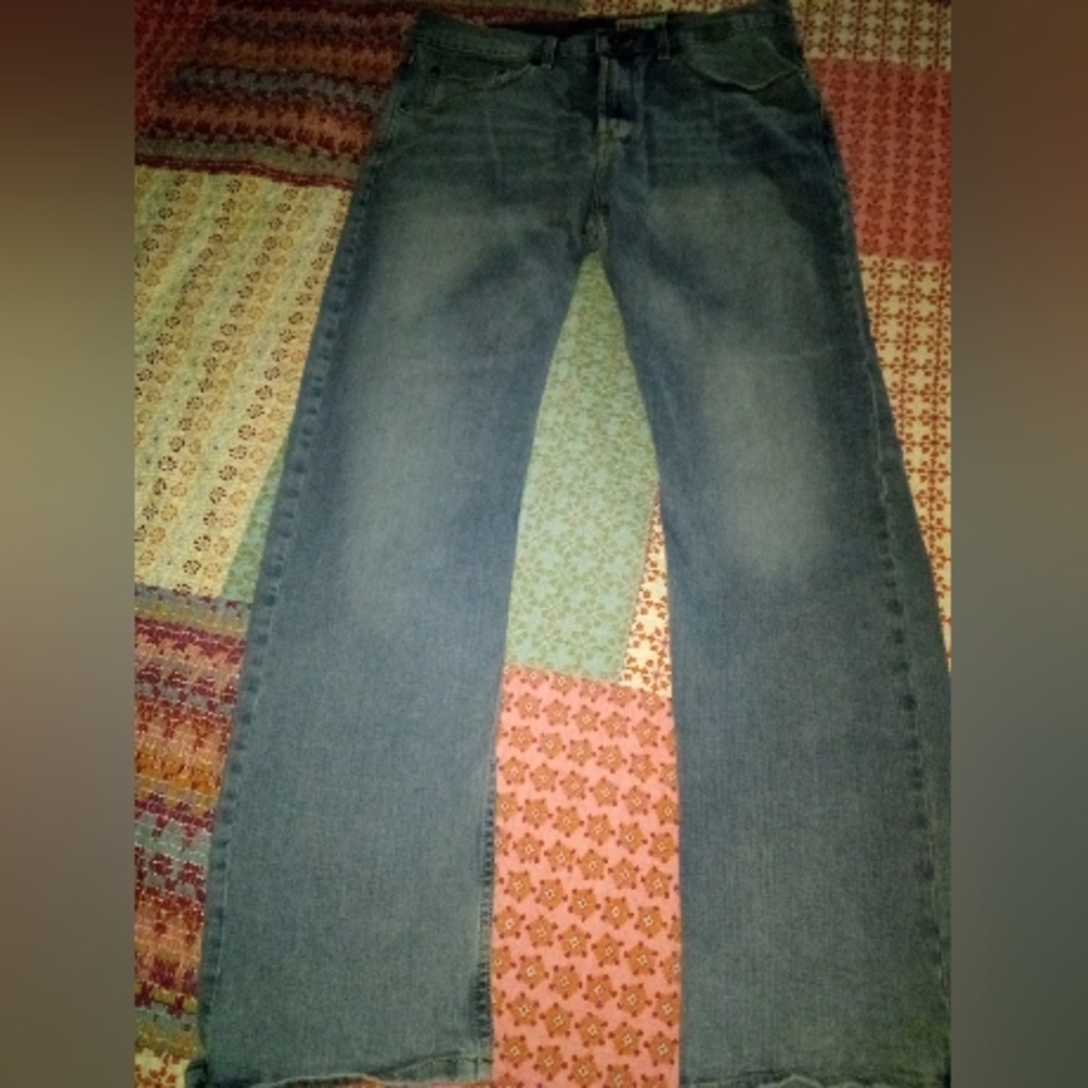 Men's Wrangler Jeans Size 34 x 32